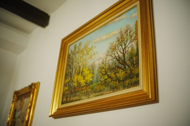 Art. History. Experience. – Descoperă camera secretă de poker privat în inima Bucureștiului